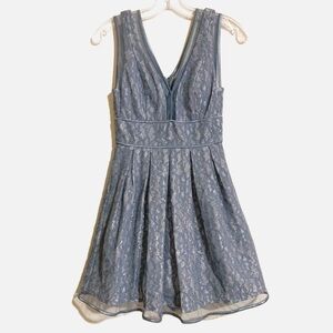 City Studio Sleeveless Lace Floral Formal Party Prom Dress. Size 1(XXS)